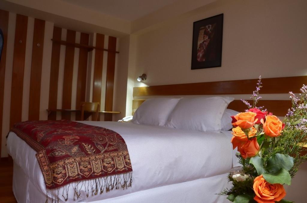 Tandapata Boutique Hotel Cusco Oda fotoğraf