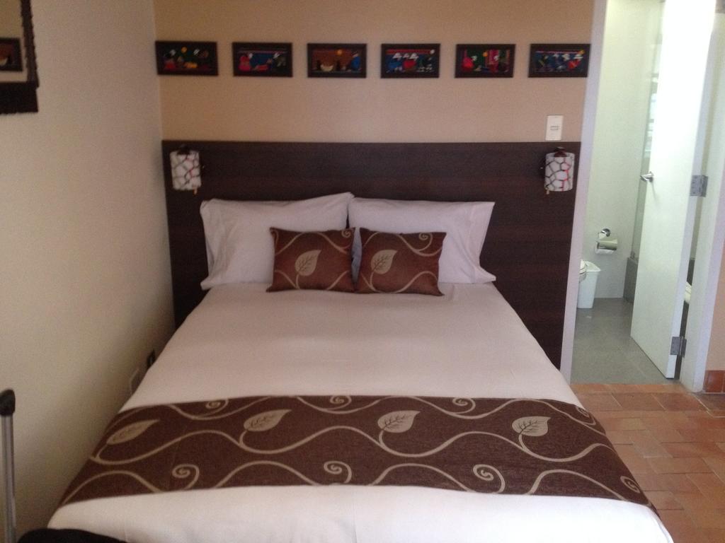 Tandapata Boutique Hotel Cusco Oda fotoğraf